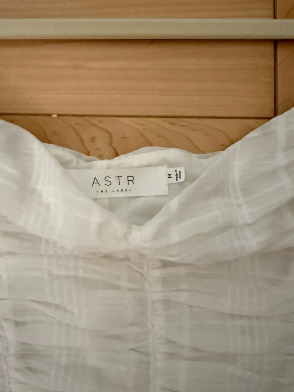 Astr White Ruched Sweetheart Puff-Sleeve Top